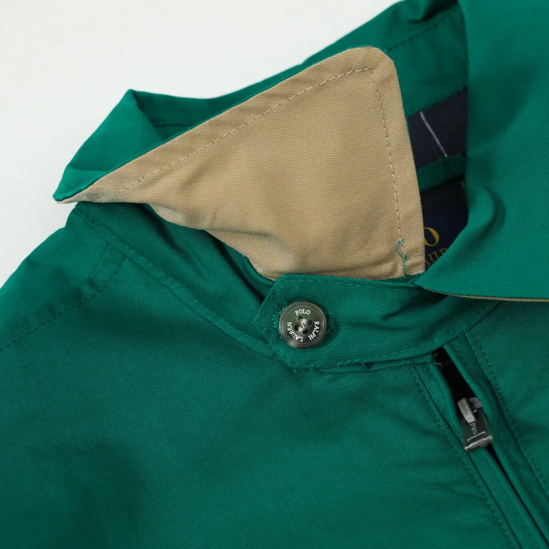 P350 #R25 Ralph Lauren/Ralph Lauren classic unisex old cadre zipper jacket RL12168 Same style as Yi Mengling Item number: RL12168 Recommended by many fashion bloggers, the Harrington jacket's lapel zipper windproof design perfectly blends casual style with street trend elements, making it very suitable for neutral wear. The fabric texture of the jacket is excellent and comfortable to wear. It is a very versatile and trendy jacket. Original development, 100% pure cotton fabric, exquisite embroidery, evergreen style for all seasons, feel free to buy it, retro will never go out of style!  Color: Khaki Black Navy Dark Green Brown Size: S/M/L/XL Length: 68/70/72/74 Bust: 128/132/136/140 Shoulder Width: 52/53/54/55